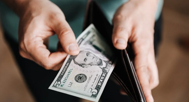 
                                Survival Mode Spending: When There’s Not Enough
                        